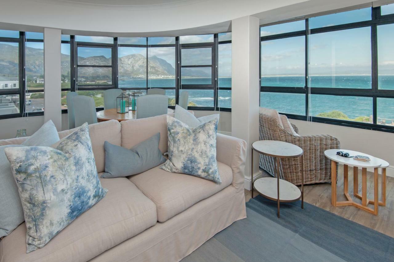 The Sun, Whales & Waves - Seafront Apartment Hermanus Exteriör bild