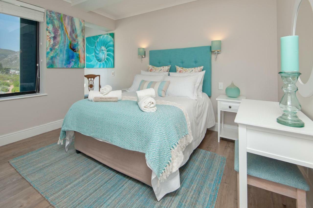 The Sun, Whales & Waves - Seafront Apartment Hermanus Exteriör bild